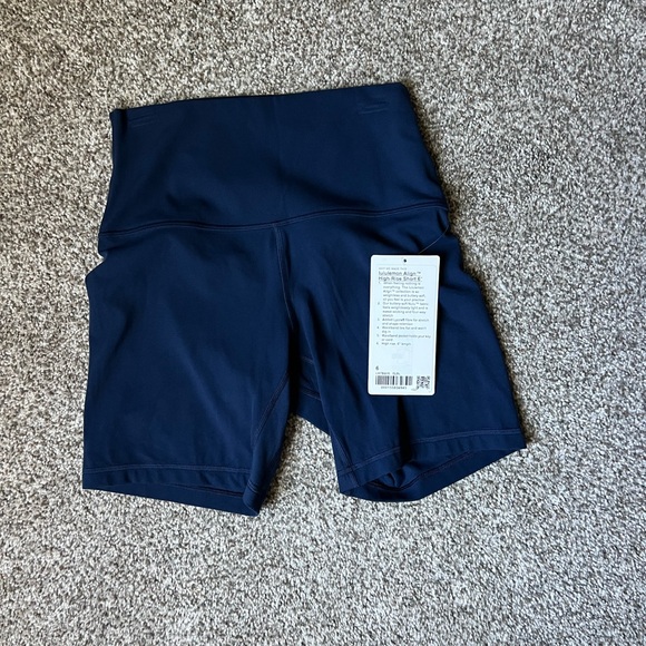 Lululemon Align High Rise Bike Shorts 6” Size 6 - Picture 2 of 2
